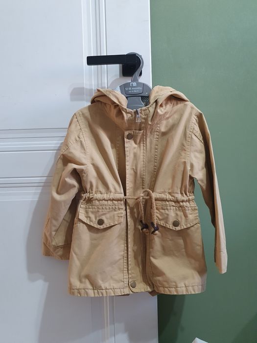 Парка,за 4000 тенге.