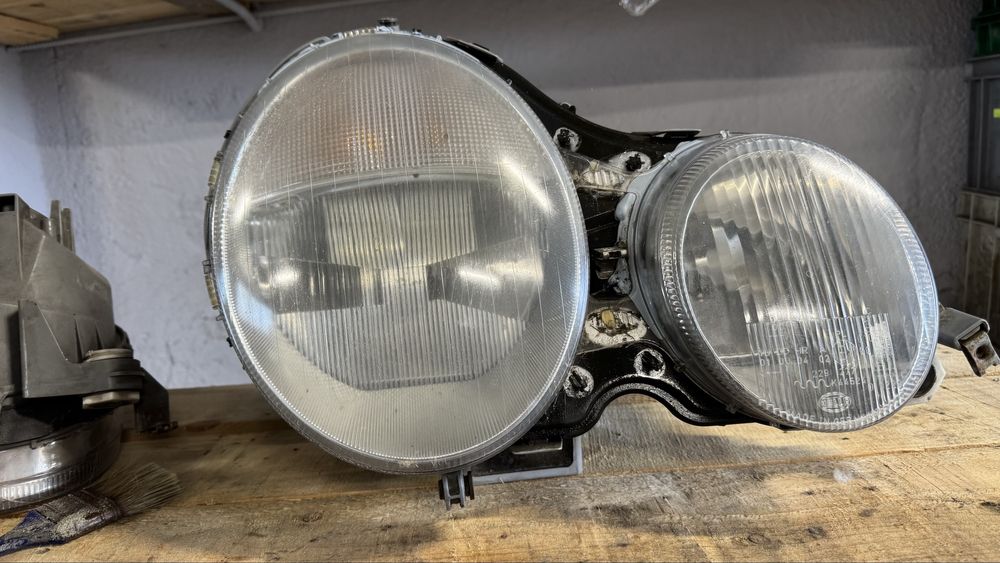 Ксенонови фарове W210  пълен комплект