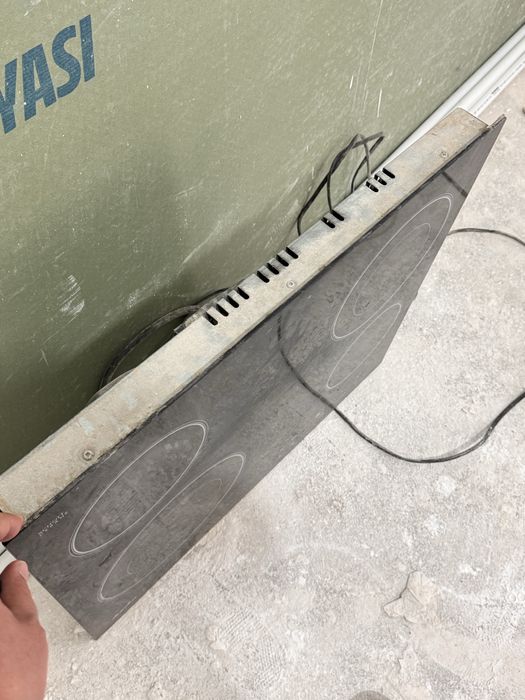 Продам варочную панель Arda (стеклокерамика)