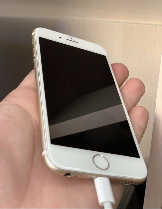 Телефон в хорошем состояние