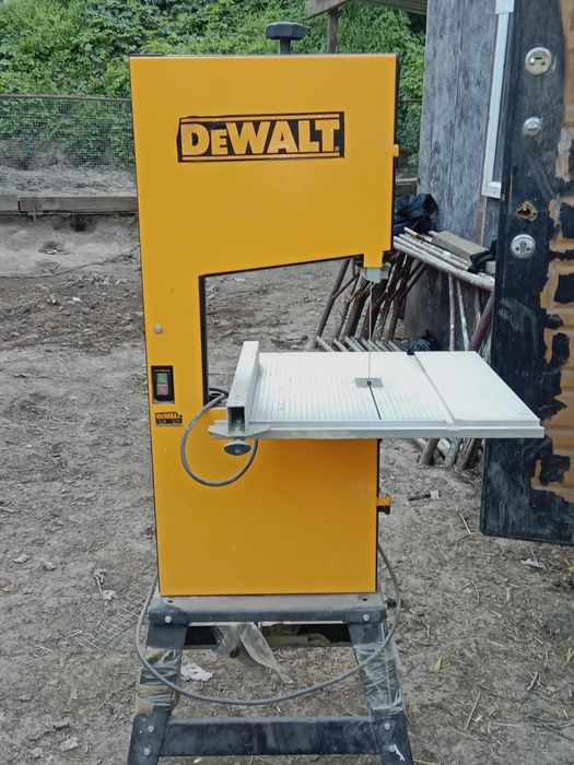 Ленточная пила. Модель DeWalt DW876-QS