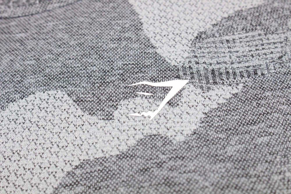 Gymshark дамска блуза дълъг ръкав сив камофлаж oversized за фитнес S