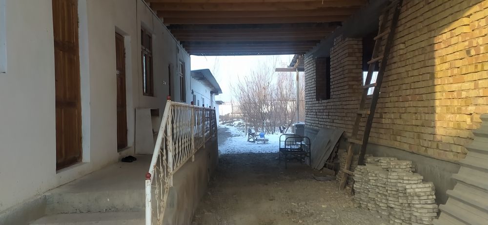 Уй сотилади карапчида мачит оркасида