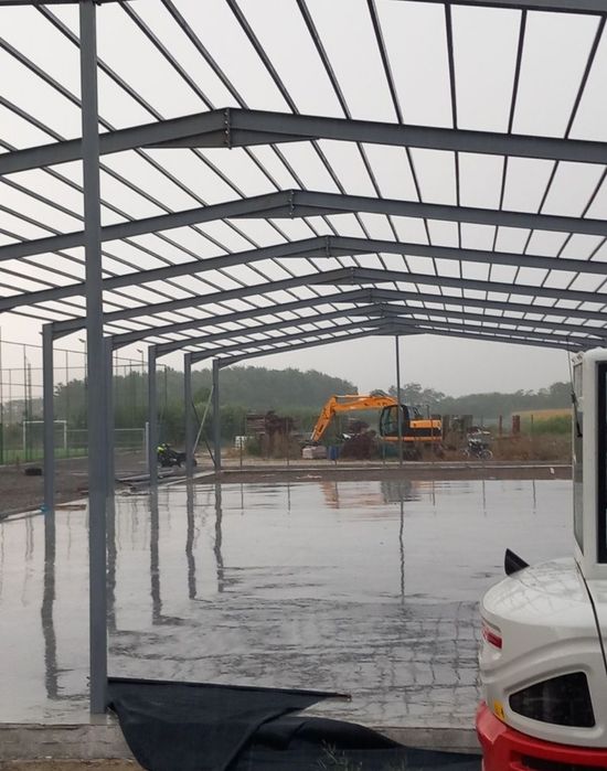 Vand hala structura metalică cu montaj sau fara