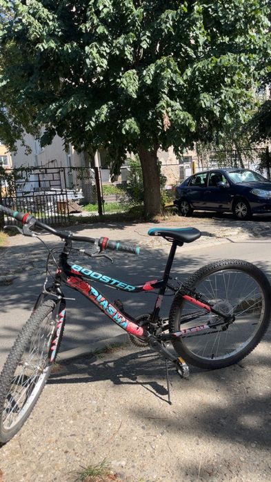 Bicicleta fete aproape nouă arată impecabil