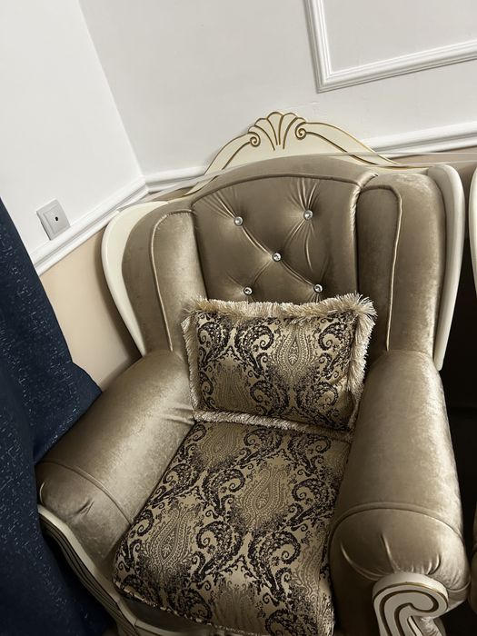 Диван с 2 креслами королевский