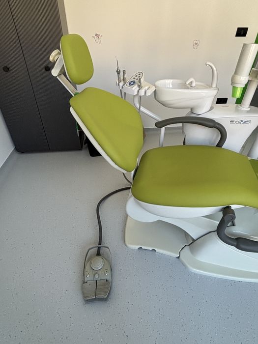 Unit dentar / scaun stomatologic Evotech de la Poka