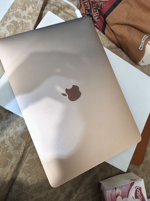 Macbook air M1 8gb 256gb