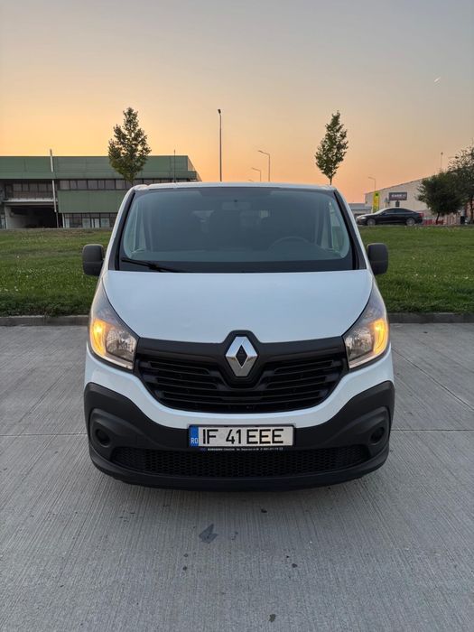 RENAULT Trafic 0 — imagine 2