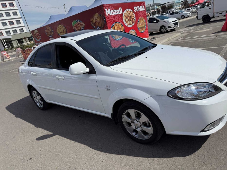 Lacetti Jentra elegant plus 2022 oq avtomat