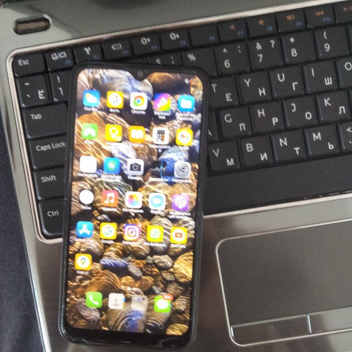 Ноутбук DELL  сатылады