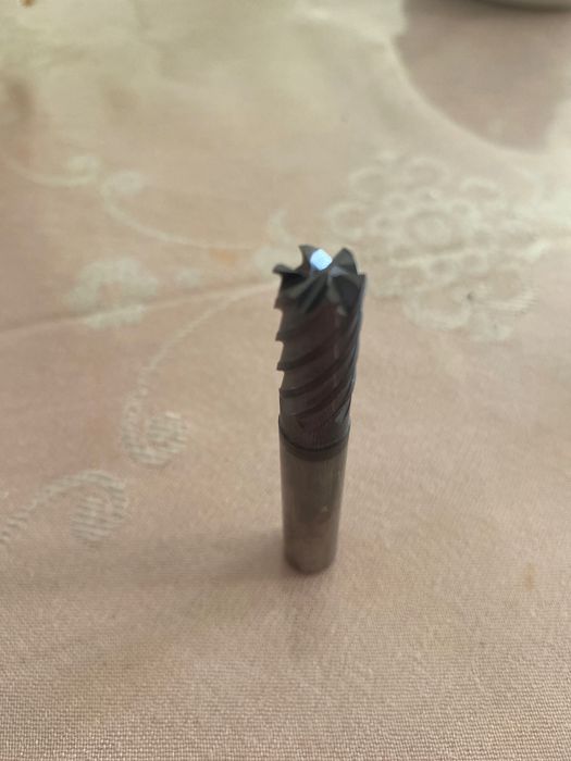 Freze din carbura metalica fi 10 mm noua 6 dinti