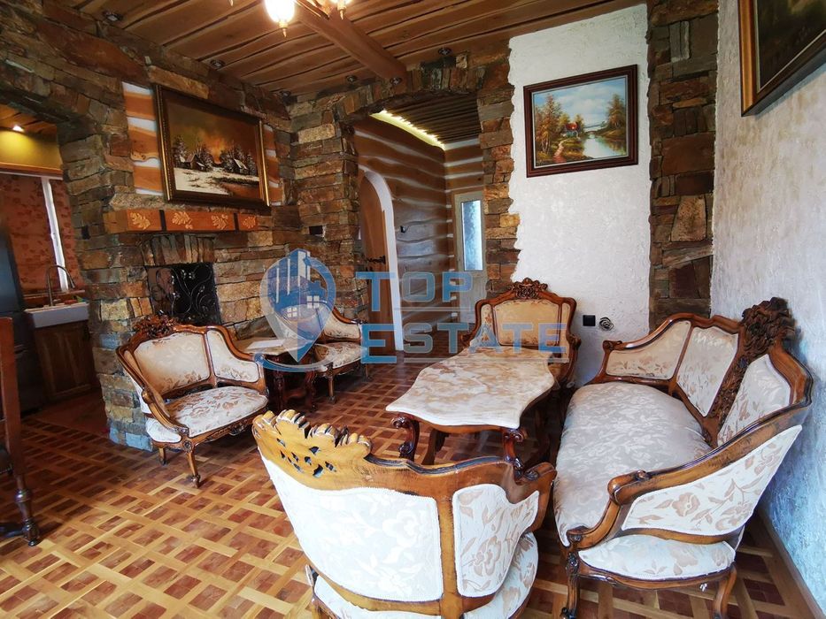 Тухлена къща напълно обзаведена след основен ремонт в село Поликраище