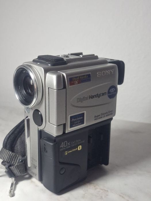 Sony SCR-PC3E Handycam