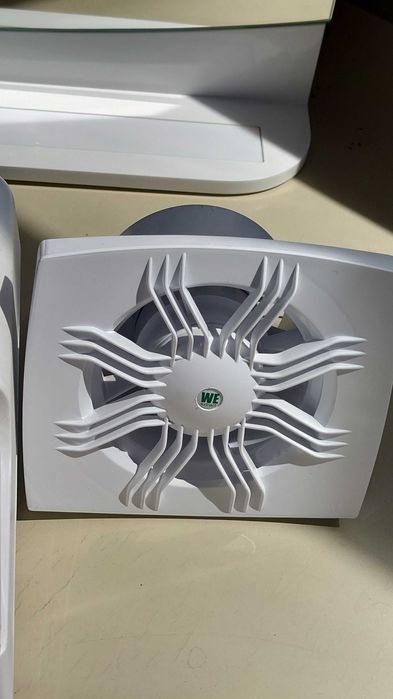 НОВИ Шкаф за баня / Смесител / Винтелатор / Сешоар за баня