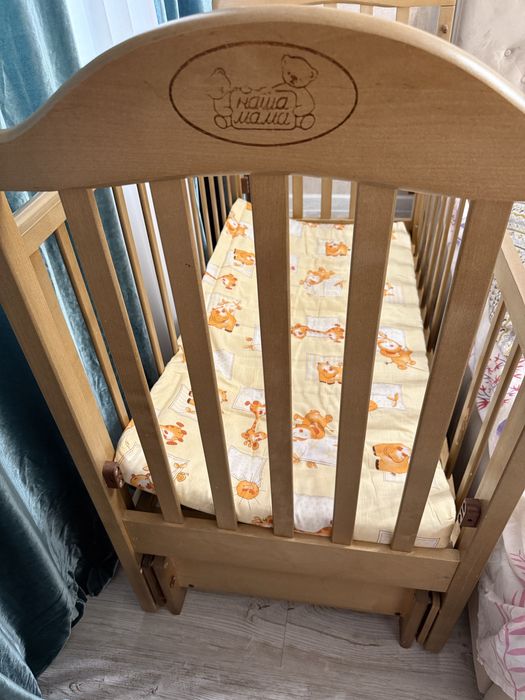 Детская кровать , манеж