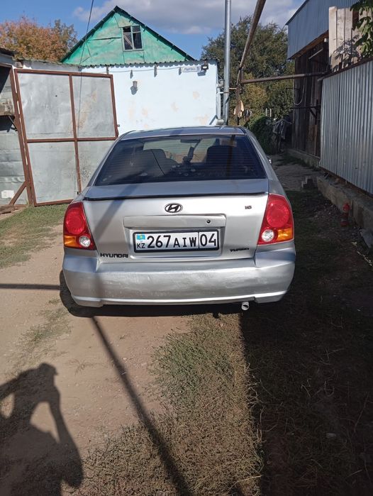 хуюндай акцент..