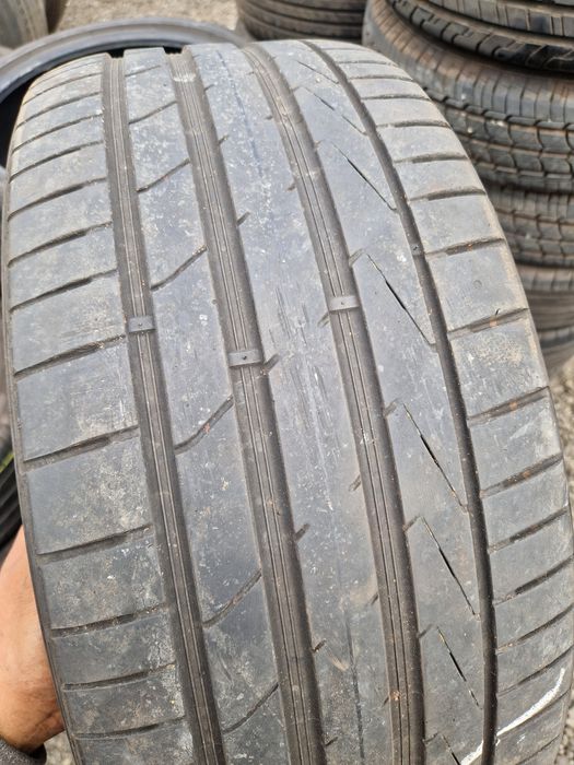 235 40 r19 hankook