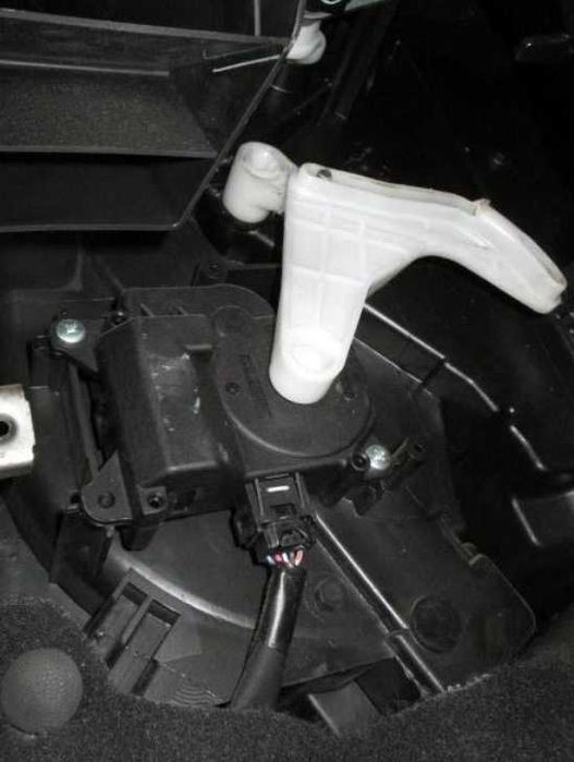 Клапа за парно  Toyota Corolla/Avensis/Corolla Verso 2003-2013