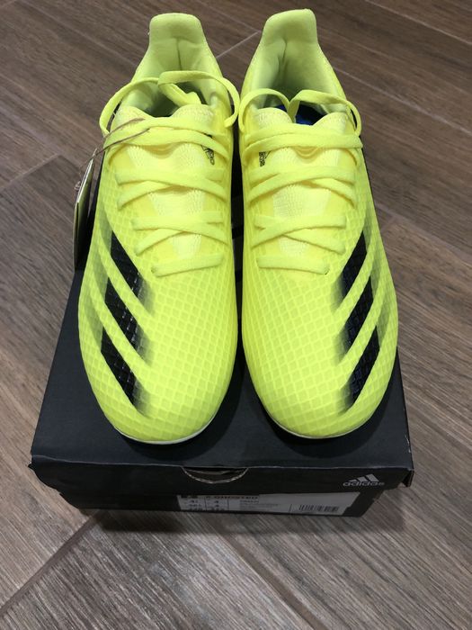 Калеври Adidas 36,5 - оригинални