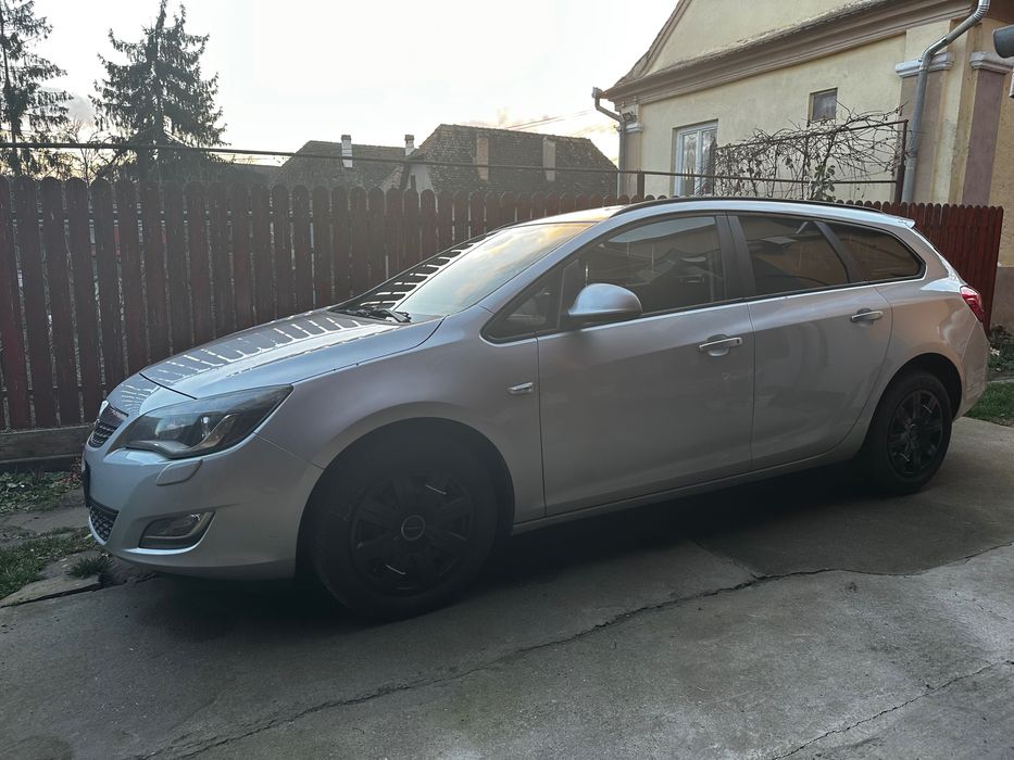 Opel astra J 2012