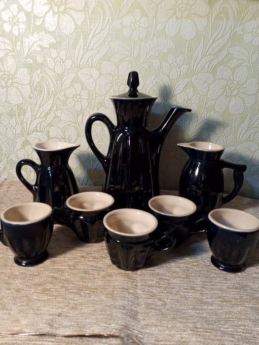 Сервиз из керамики.