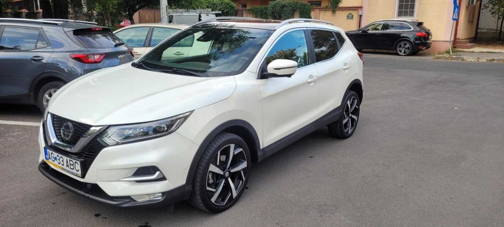 Vând Nissan qashqai j11 tekna+ Bose