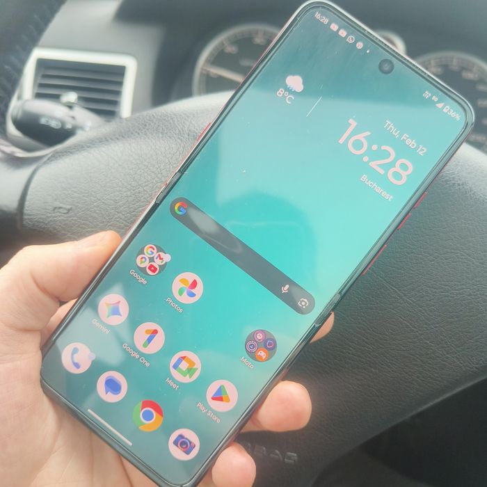 MOTOROLA Razr 60 Ultra schimb cu iPhone