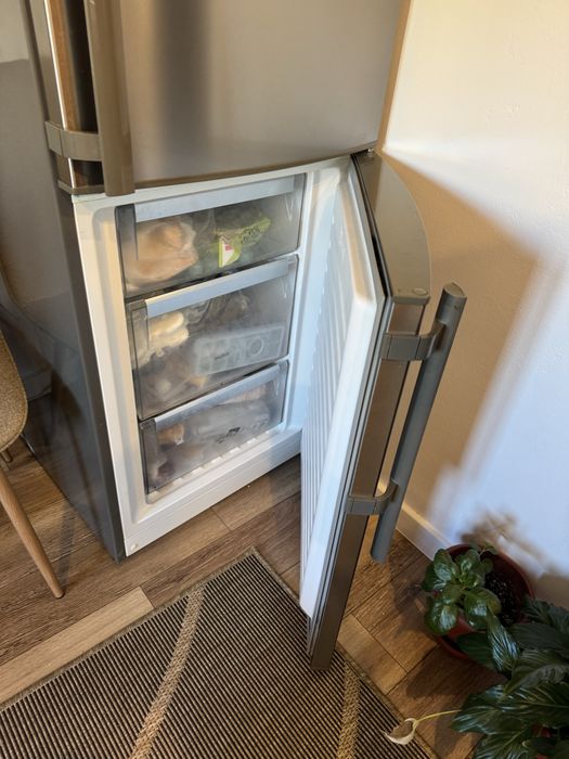 Frigider electrolux