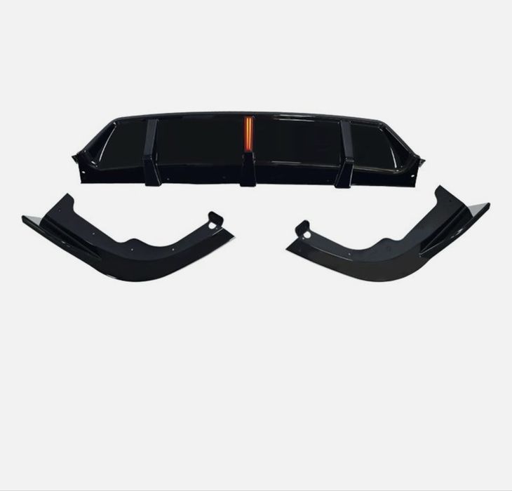 Difuzor ornament evacuare bara spate BMW X5 G05 cu stop Led