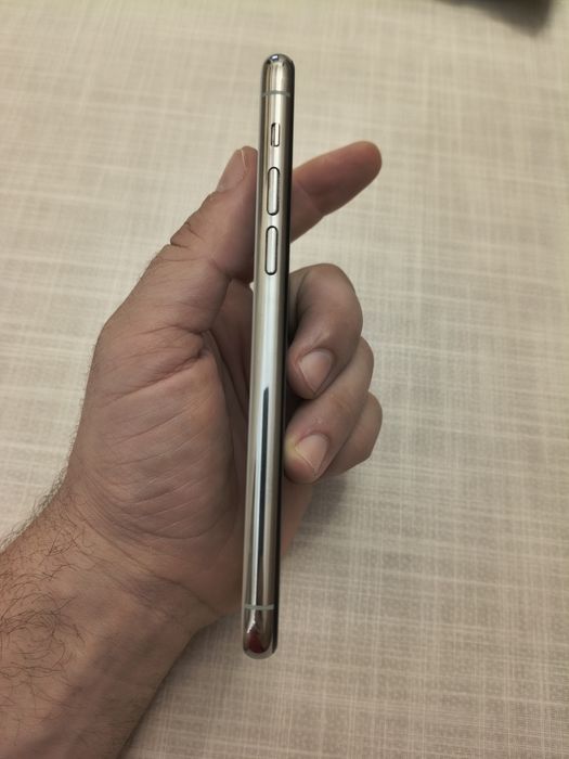 Vând telefon iPhone 11 Pro 100% baterie