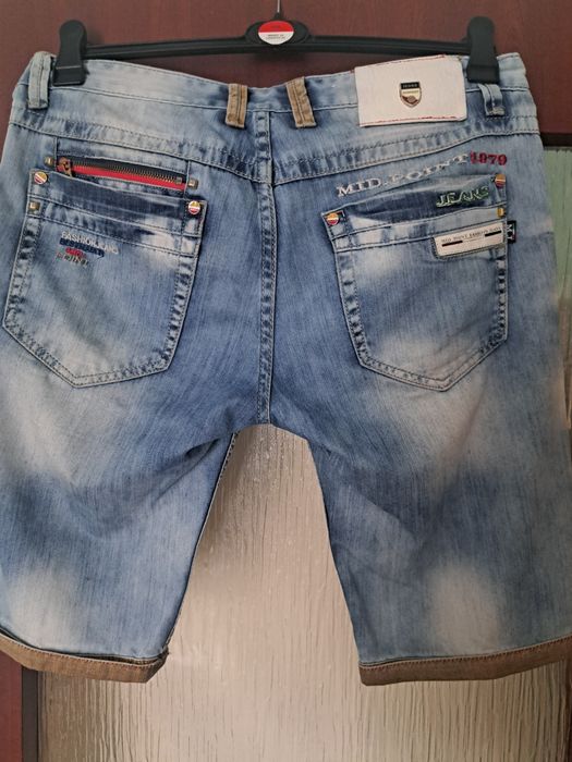 Pantaloni scurti barbati
