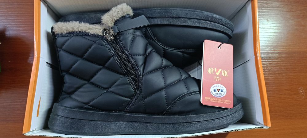 Ботинки для женщин.