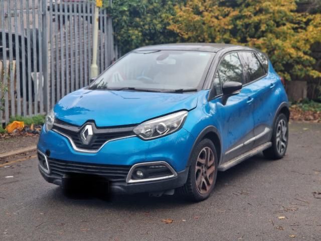 Dezmembrez Renault Captur 0.9 tce an 2014