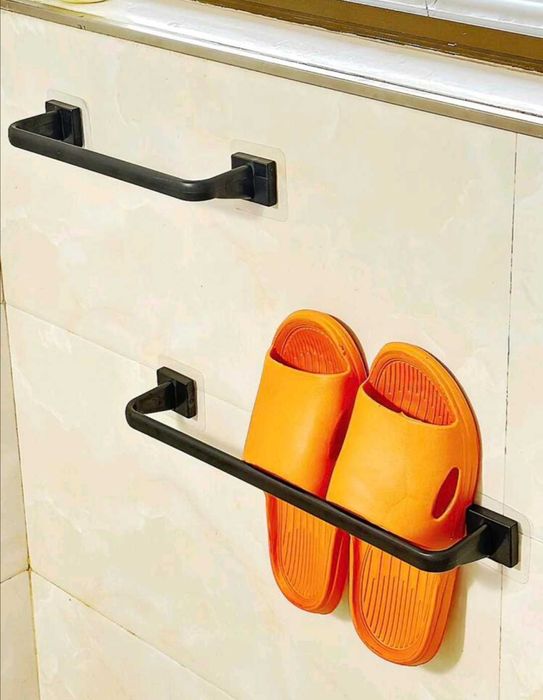 Закачалки за баня за чехли и кърпи без пробиване самозалепващ чаерна