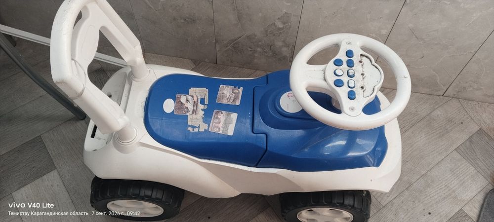 Продам детскую машину