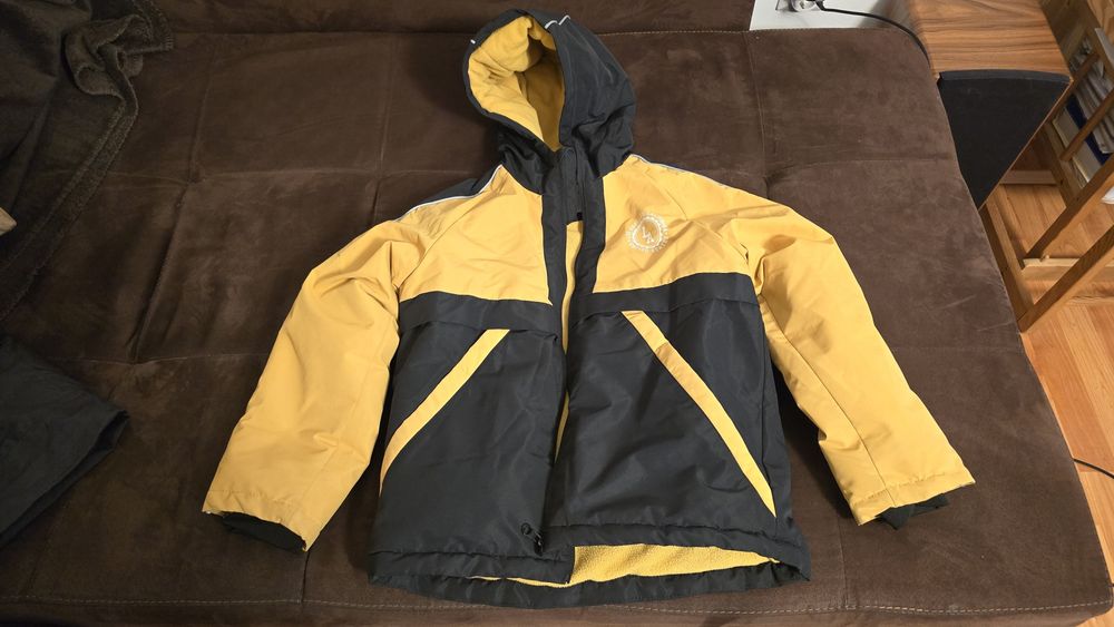 Geaca iarna Sinsay copii marimea 134