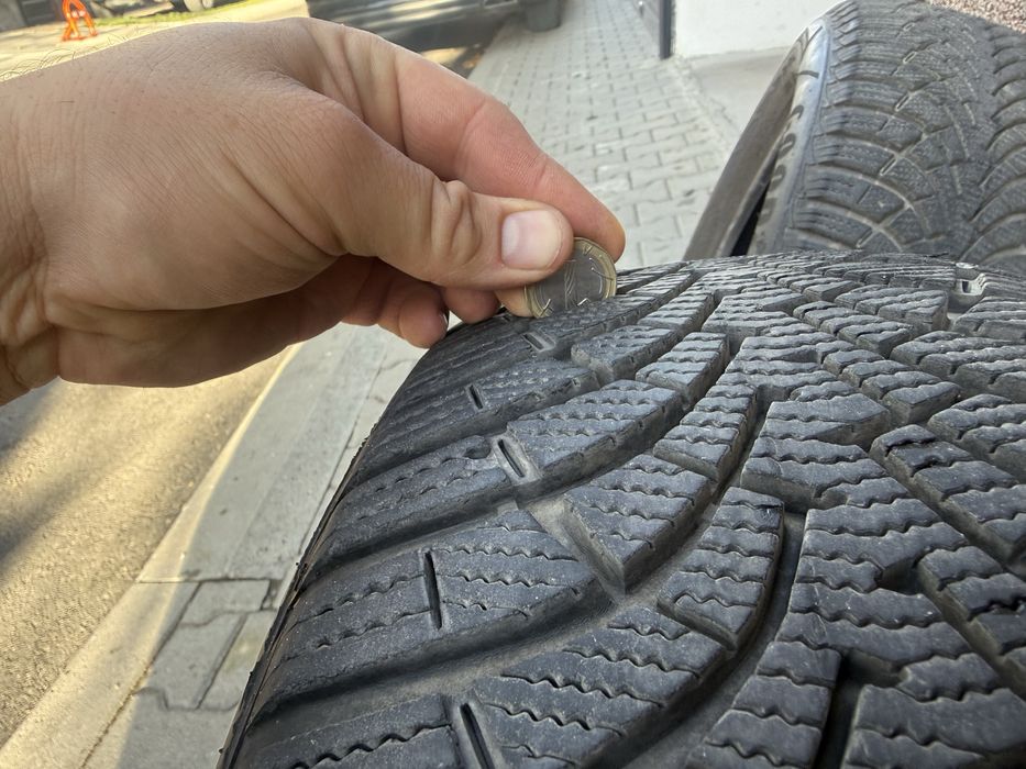 Зимни гуми 205/55/16 Good year Ultra grip 9