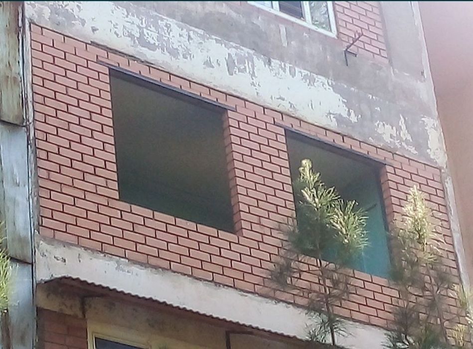 Balkonga g'isht teramiz