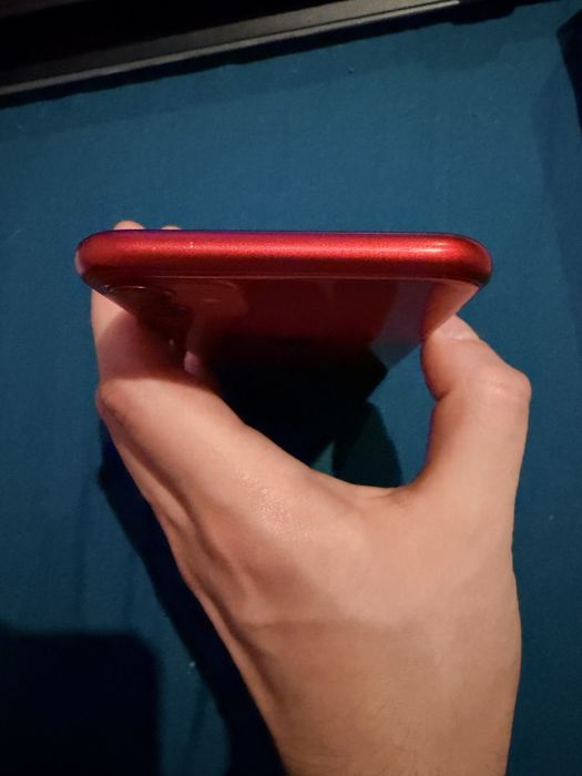 Iphone 11 cu cutie originala