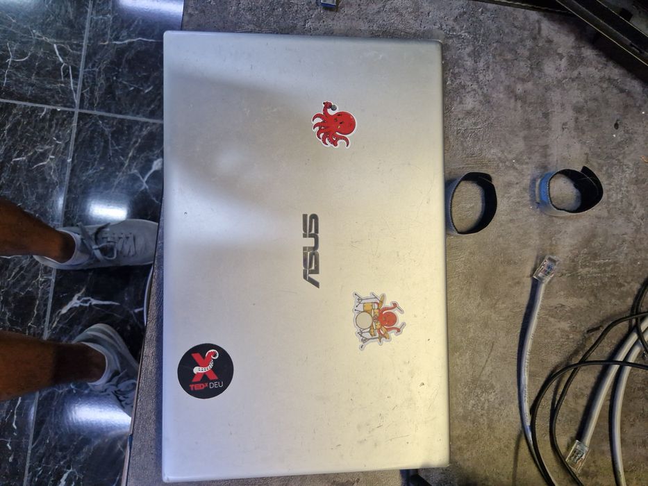 Продам ноутбук ASUS VIVOBOOK X420U