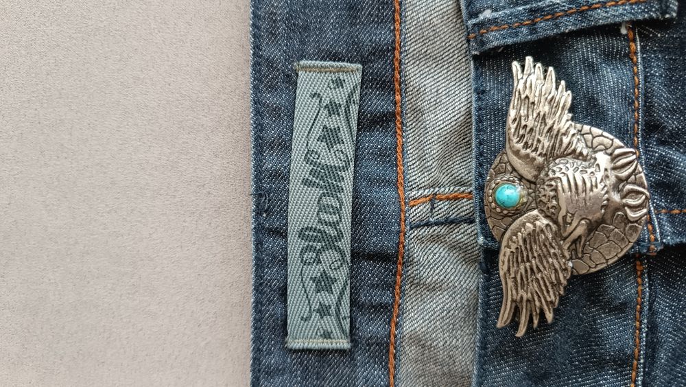 Продавам къса дънкова пола Bloom