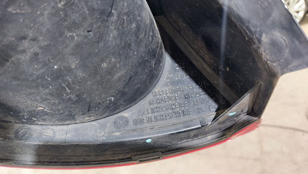 Фонарь пассат сс, passat cc