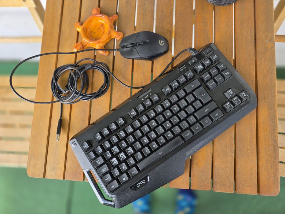 Аудио система Logitech - Z625, 2.1, черна