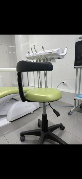 Стоматологическое кресло новое !