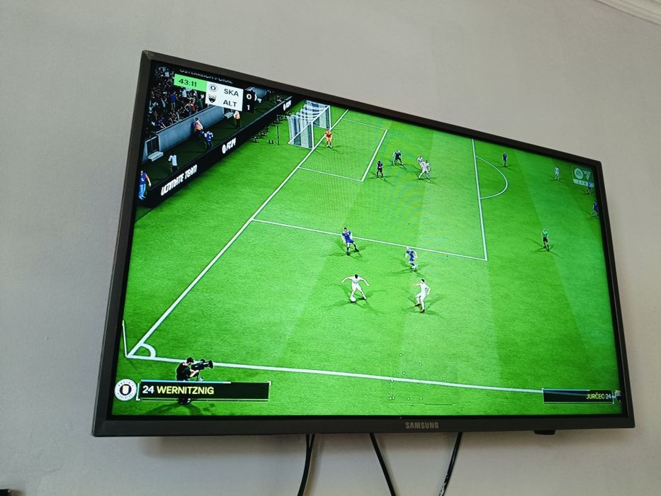 Samsung телевизор  PS4