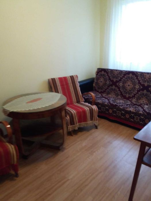 Inchiriez apartament 3 camere | semidecomandat | 60 mp | et 1 | mobilat | utilat | Cantemir | disponibil imediat | proprietar