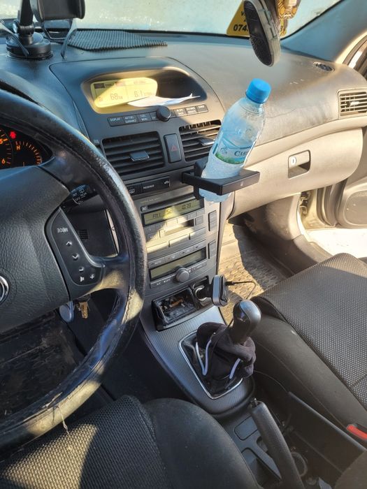 Toyota avensis 2.0 diesel 2004