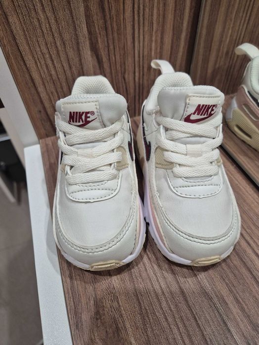 Бебешки маратонки Nike