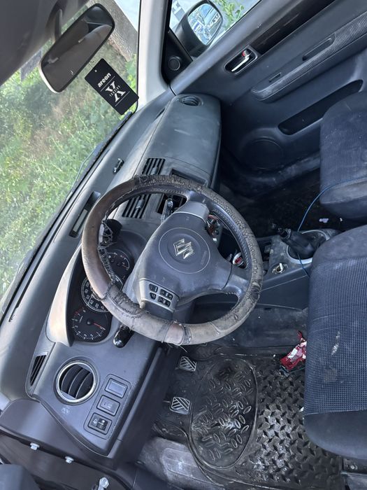 Suzuki swift 1.3 4x4 на части